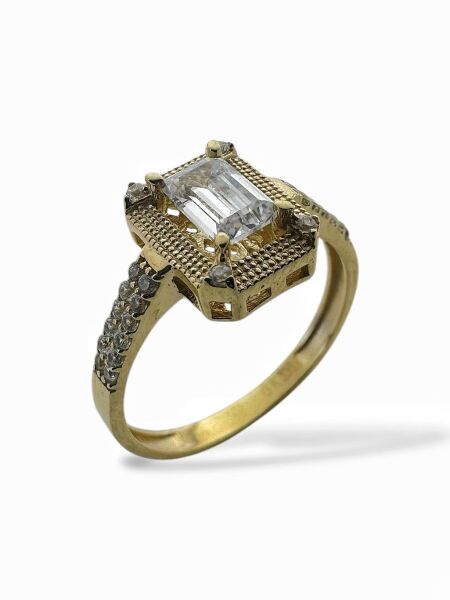 Tek Baget Sade Zarif Şık 8 Ayar Altın Yüzük