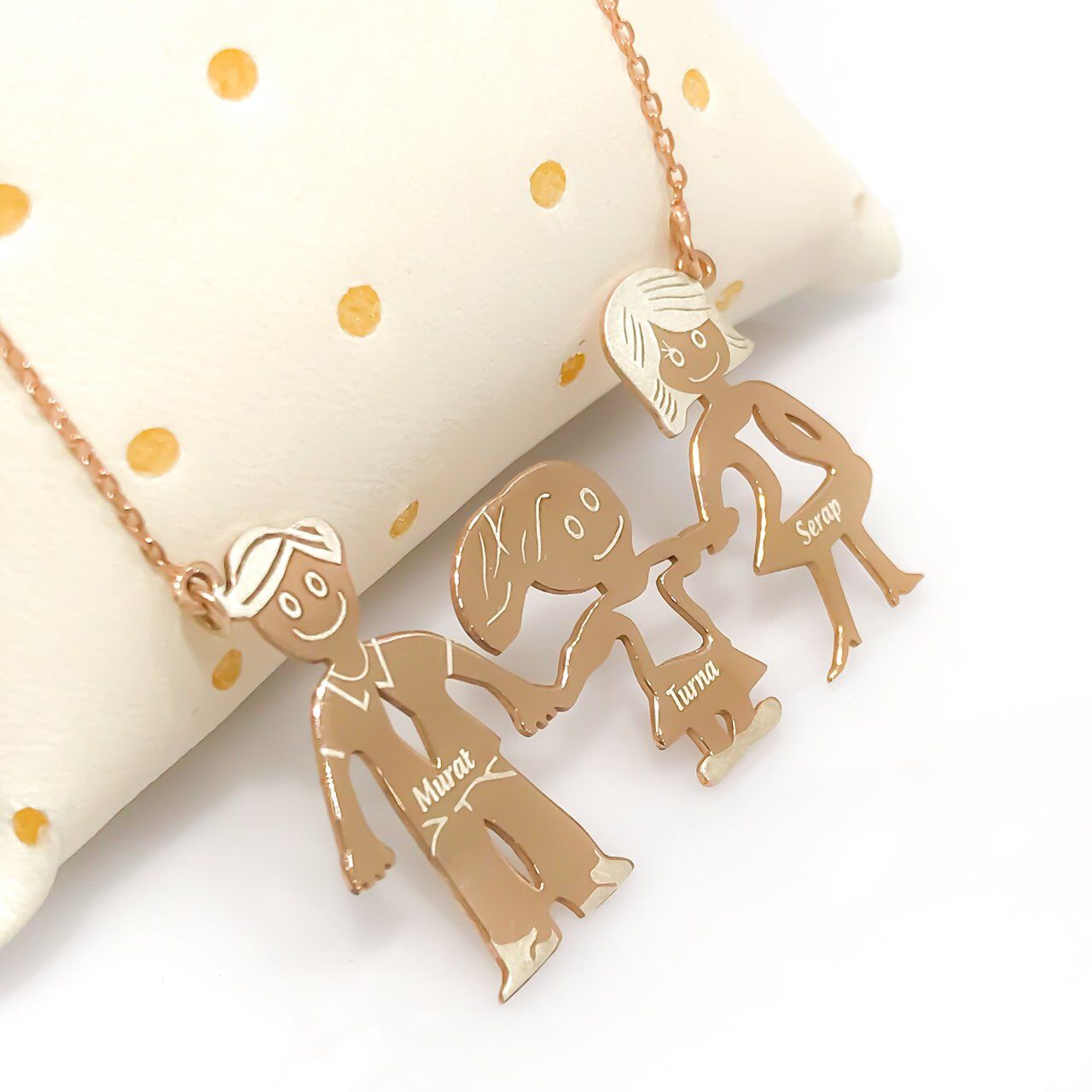 Üç İsimli Anne Baba Çocuk Gümüş Aile İsim Kolye