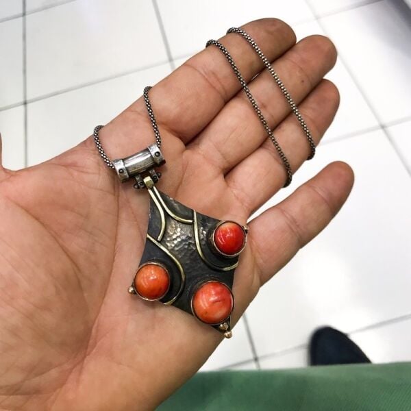 El İşçiliği Özel Doğal Gerçek Mercan Taşlı Otantik Gümüş Kolye