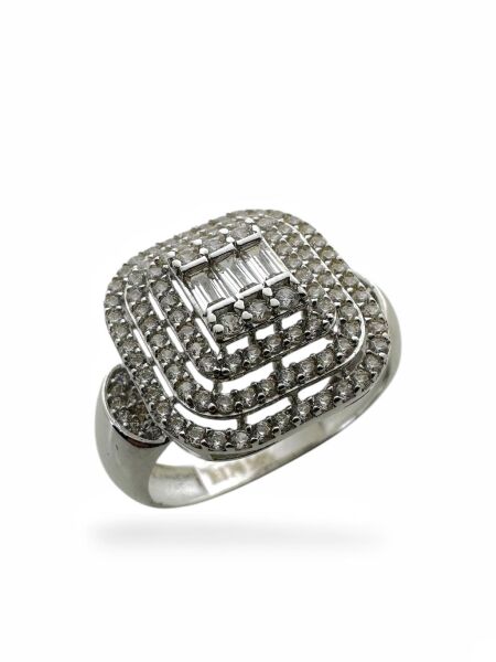 Pırlanta Montür Büyük Gösterişli Baget Beyaz Altın Yüzük