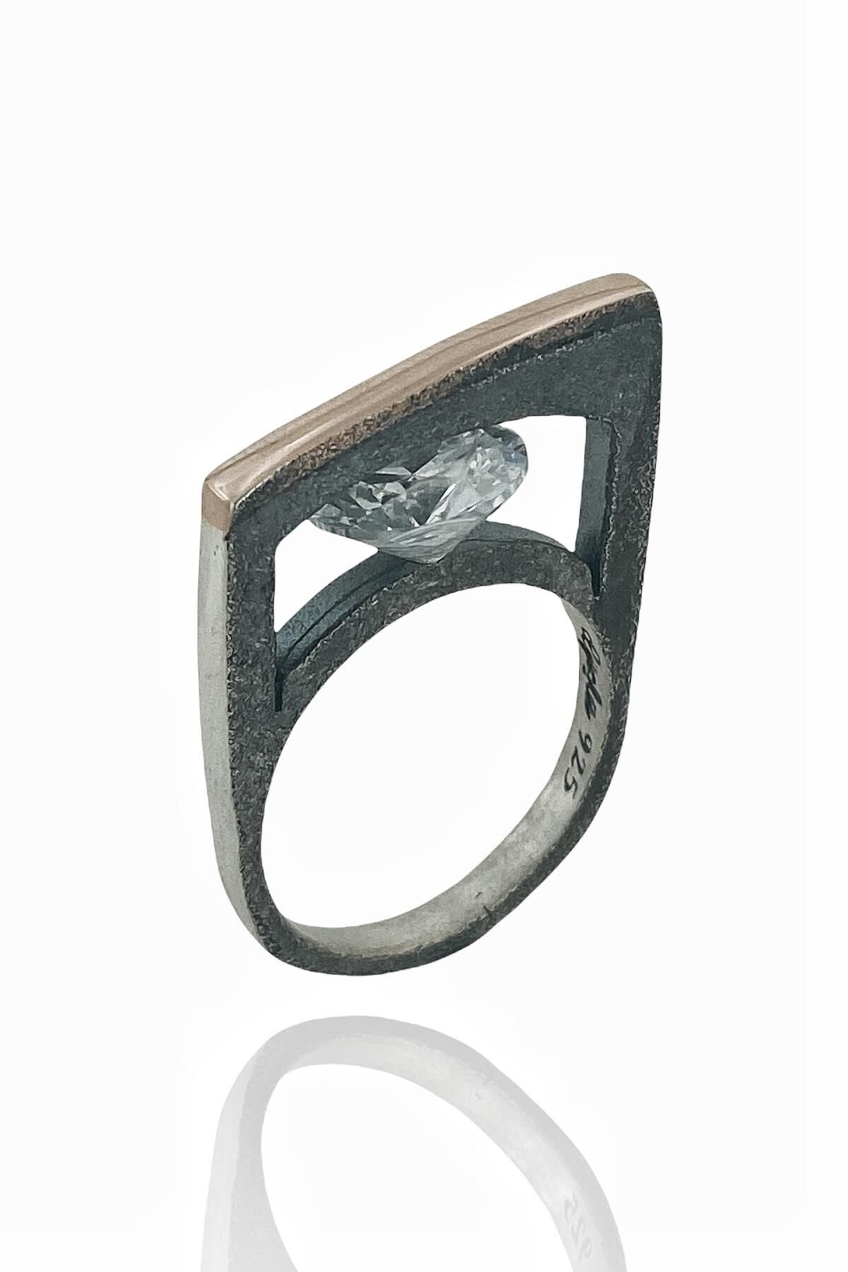 Zirkon Taş El Üretimi Özel Tasarım 925 Gümüş Yüzük