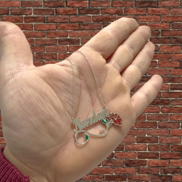 Karanfil Çiçekli İsimli Kişiye Özel 925 Gümüş İsim Kolye