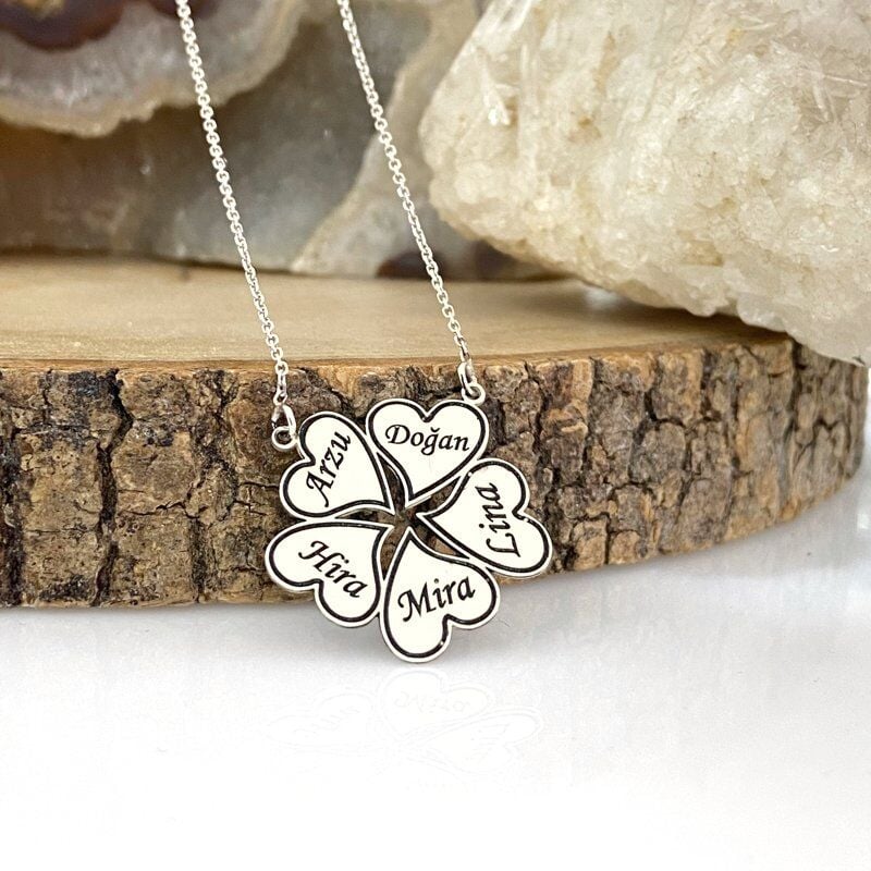 5 Beş İsimli Yonca Kalp Yapraklı Aile Kolyesi Gümüş Kolye