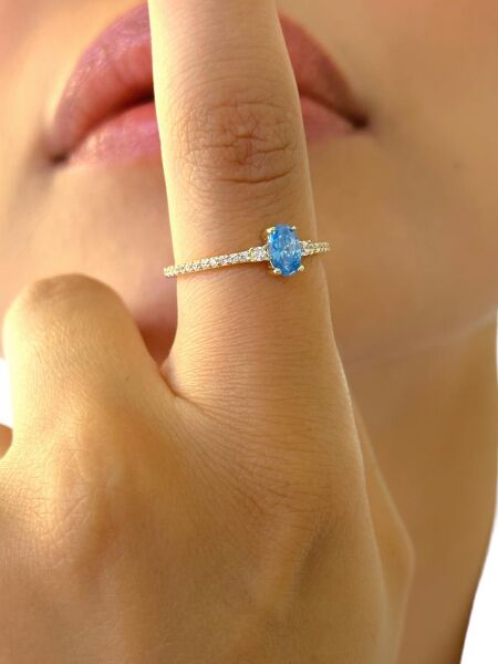 Minik Mavi Topaz Taş Üst Kalite Trend Tarz 14 Ayar Altın Yüzük