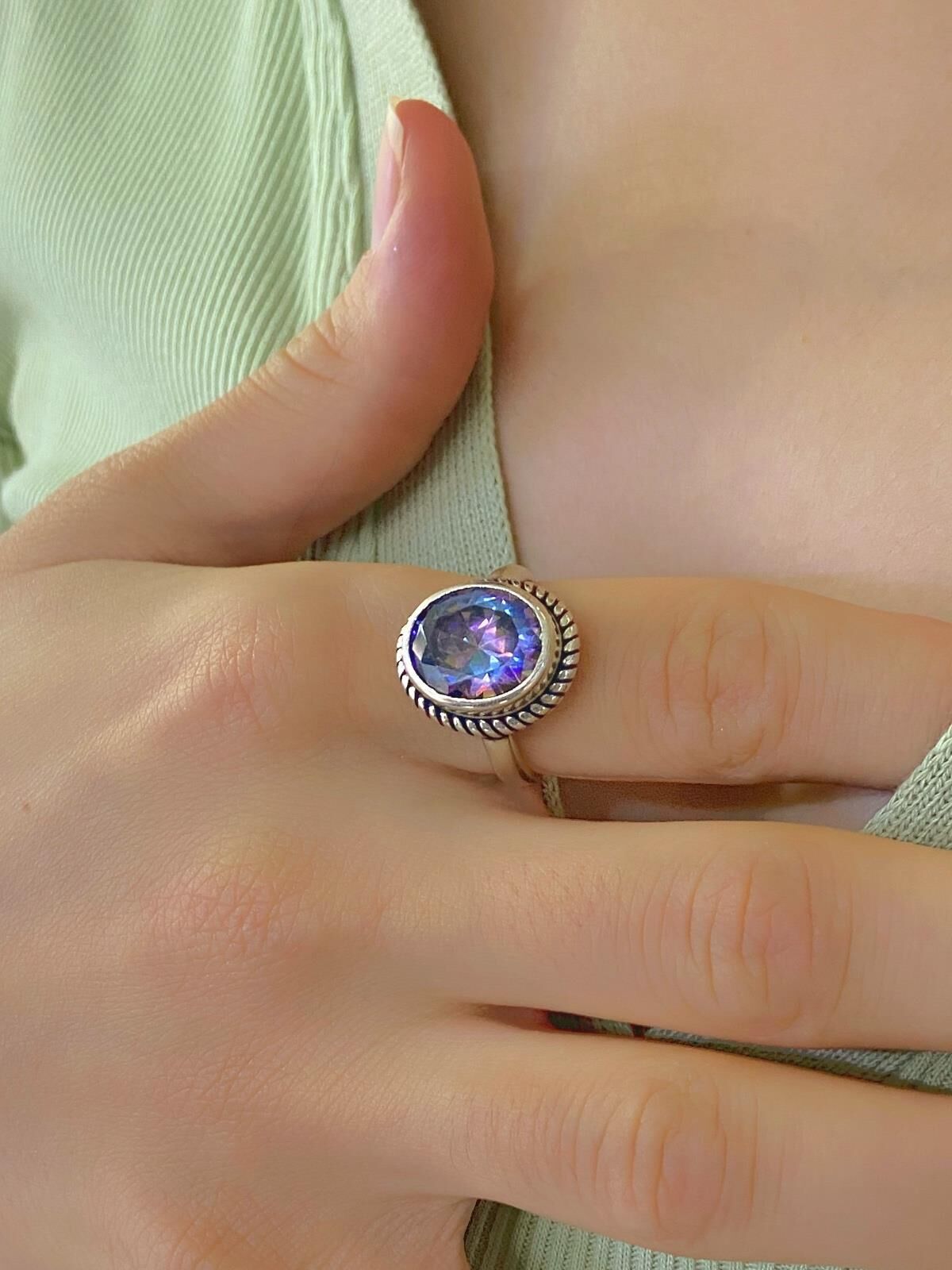 925 Gümüş Oval Mistik Topaz Taşlı Özel Model Yüzük