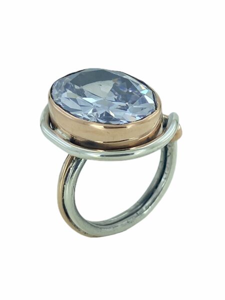 Oval Beyaz Zirkon Otantik El Üretim Özel Tasarım Gümüş Yüzük