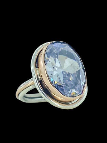 Oval Beyaz Zirkon Otantik El Üretim Özel Tasarım Gümüş Yüzük