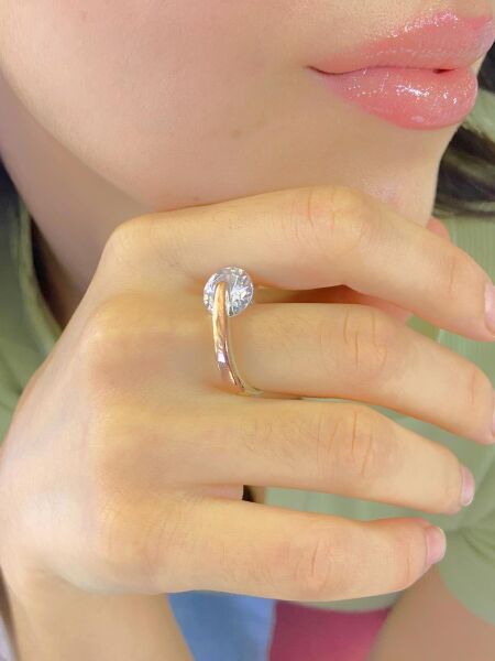 925 Gümüş Özel Tasarım Dönen Zirkon Otantik El Üretimi Yüzük