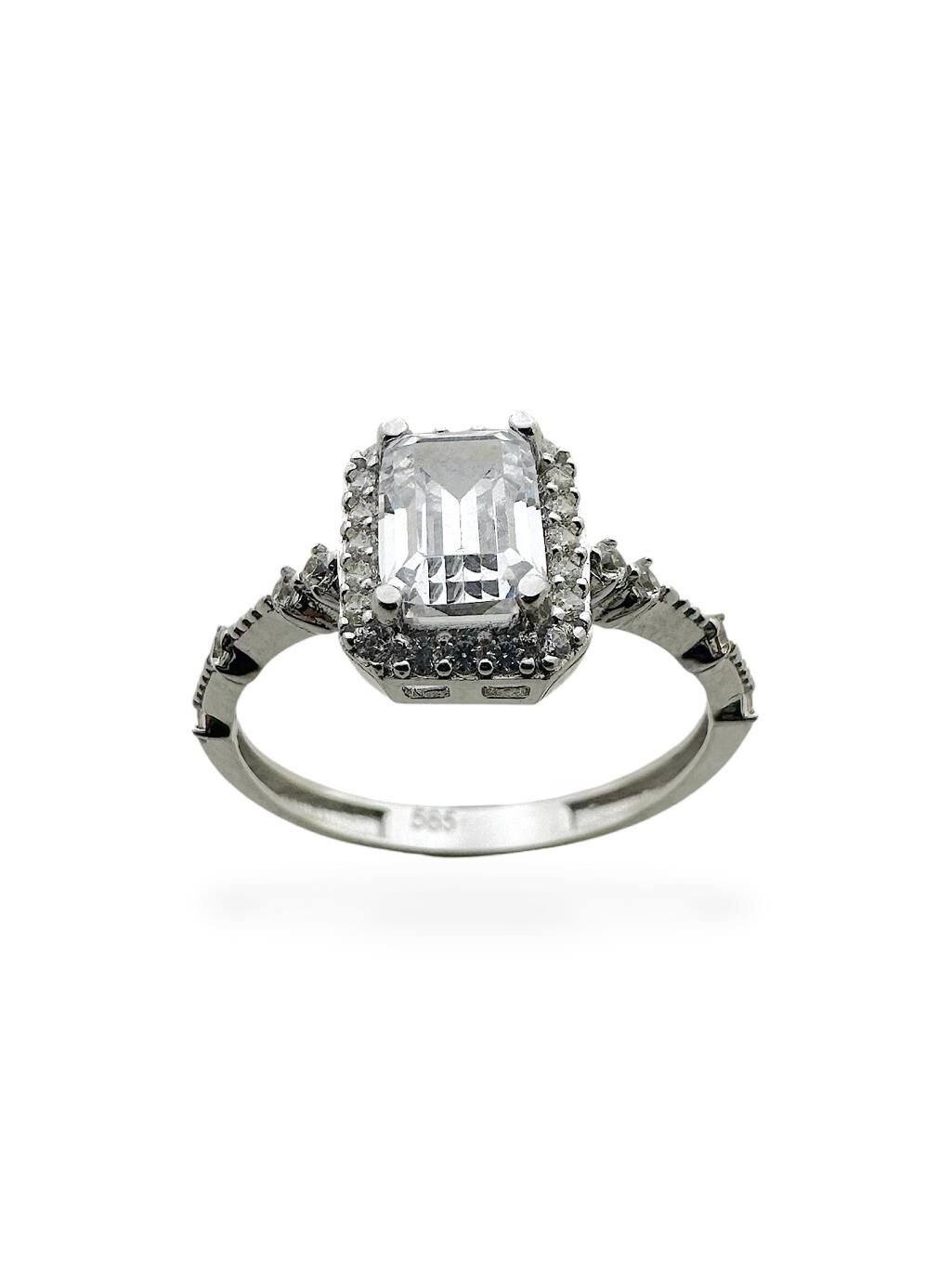 Üst Kalite Pırlanta İşçilik Baget Beyaz Altın Tek Taş Yüzük