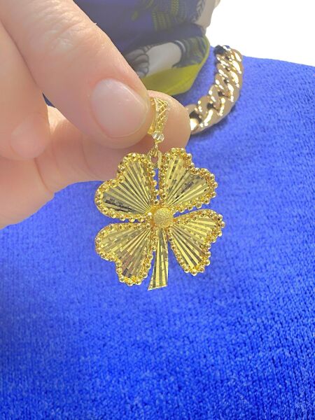 Hint İşçiliği Taşsız Dorika Yonca Altın Kolye Ucu Uç