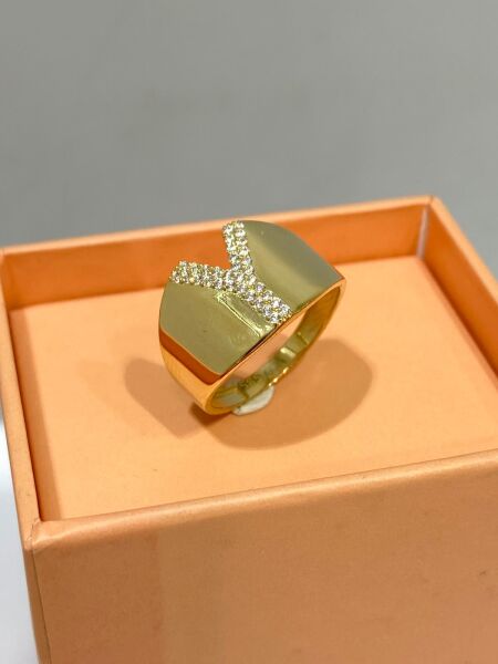 14 Ayar Altın Y Harfli Üst Kalite Trend Harf Yüzük