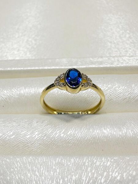 Oval Safir Taş Üst Kalite Özel Tasarım Altın Yüzük