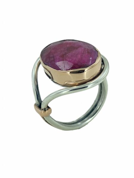 Oval Yakut Taşlı Otantik El Üretim Özel Tasarım Gümüş Yüzük