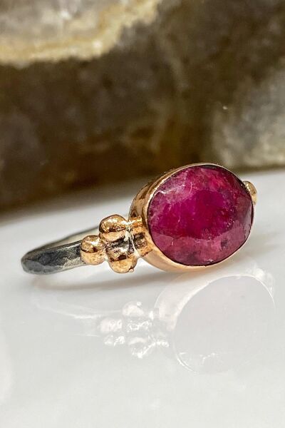 Doğal Yakut Taşlı El Üretimi 925 Gümüş Yüzük