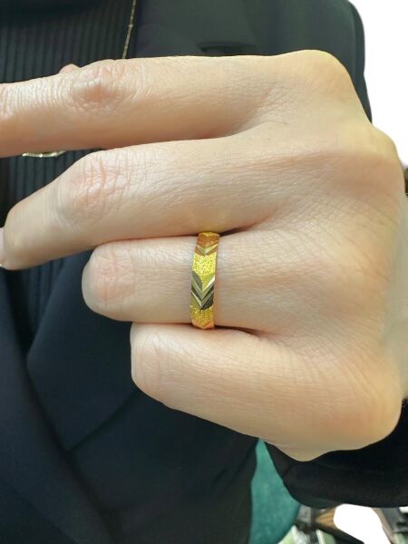 22 Ayar Altın 4 mm Burçak Modeli Çok Şık Alyans Yüzük