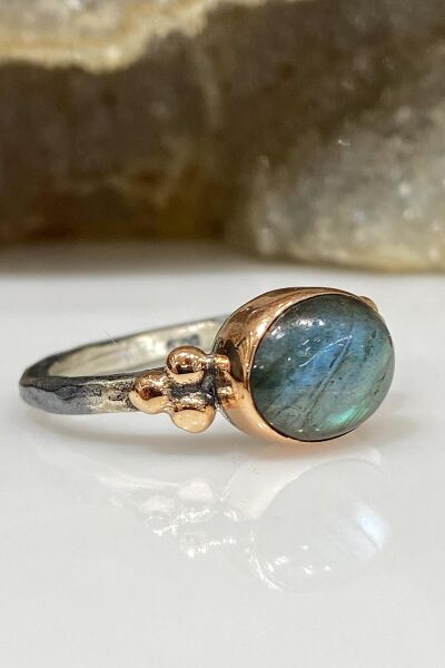 Doğal Labradorit Taşlı El Üretimi 925 Gümüş Yüzük