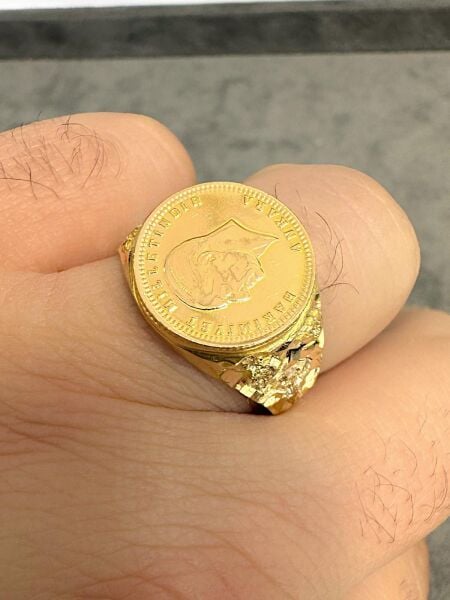 Üç Güllü Model 22 Ayar Ata Çeyrekli Altın Erkek Yüzük