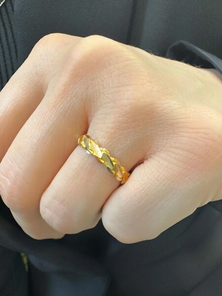 22 Ayar Altın 4 mm Adana Burması Fıstık Ezme  Alyans Yüzük