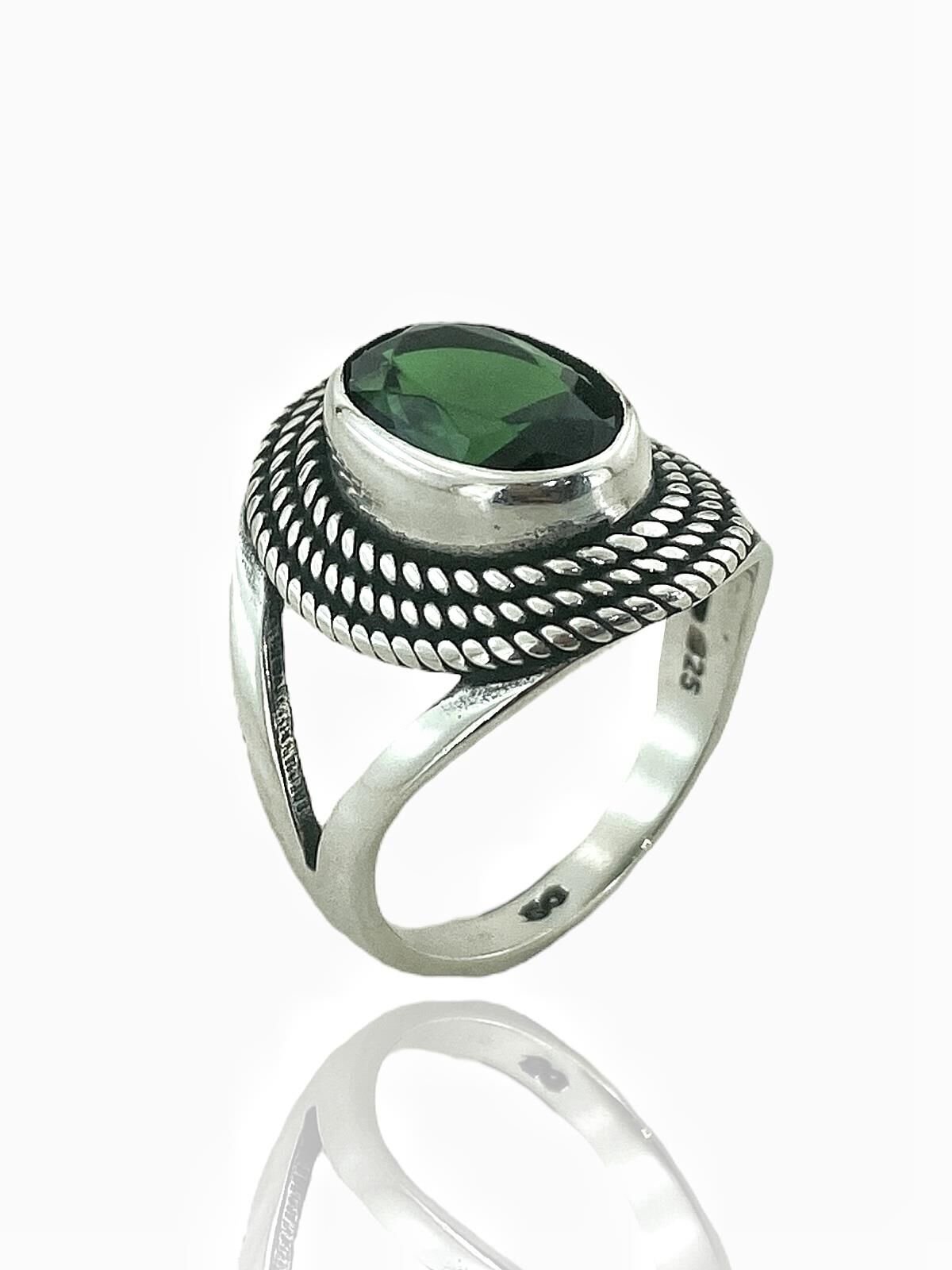 925 Ayar Gümüş Oval Zümrüt Otantik Üst Kalite Kadın Yüzük