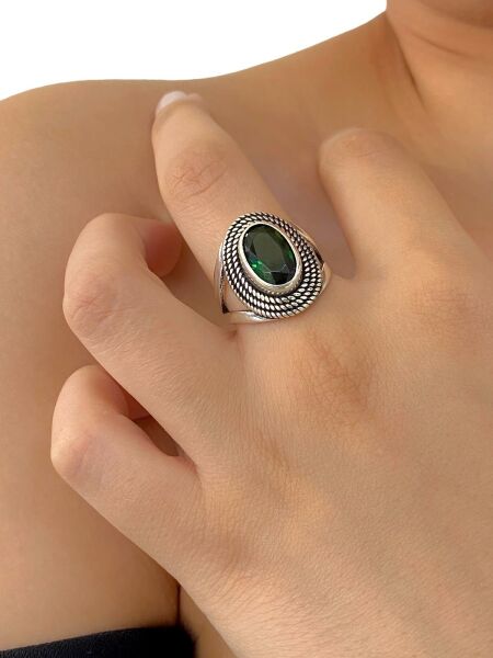 925 Ayar Gümüş Oval Zümrüt Otantik Üst Kalite Kadın Yüzük