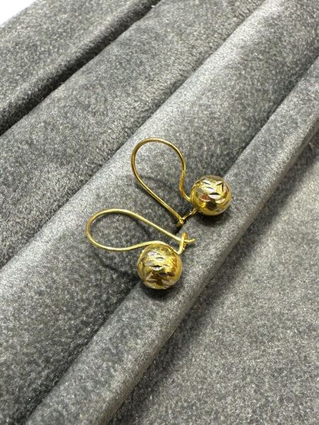 Nohut Model Sallantılı 14 Ayar Altın Küpe