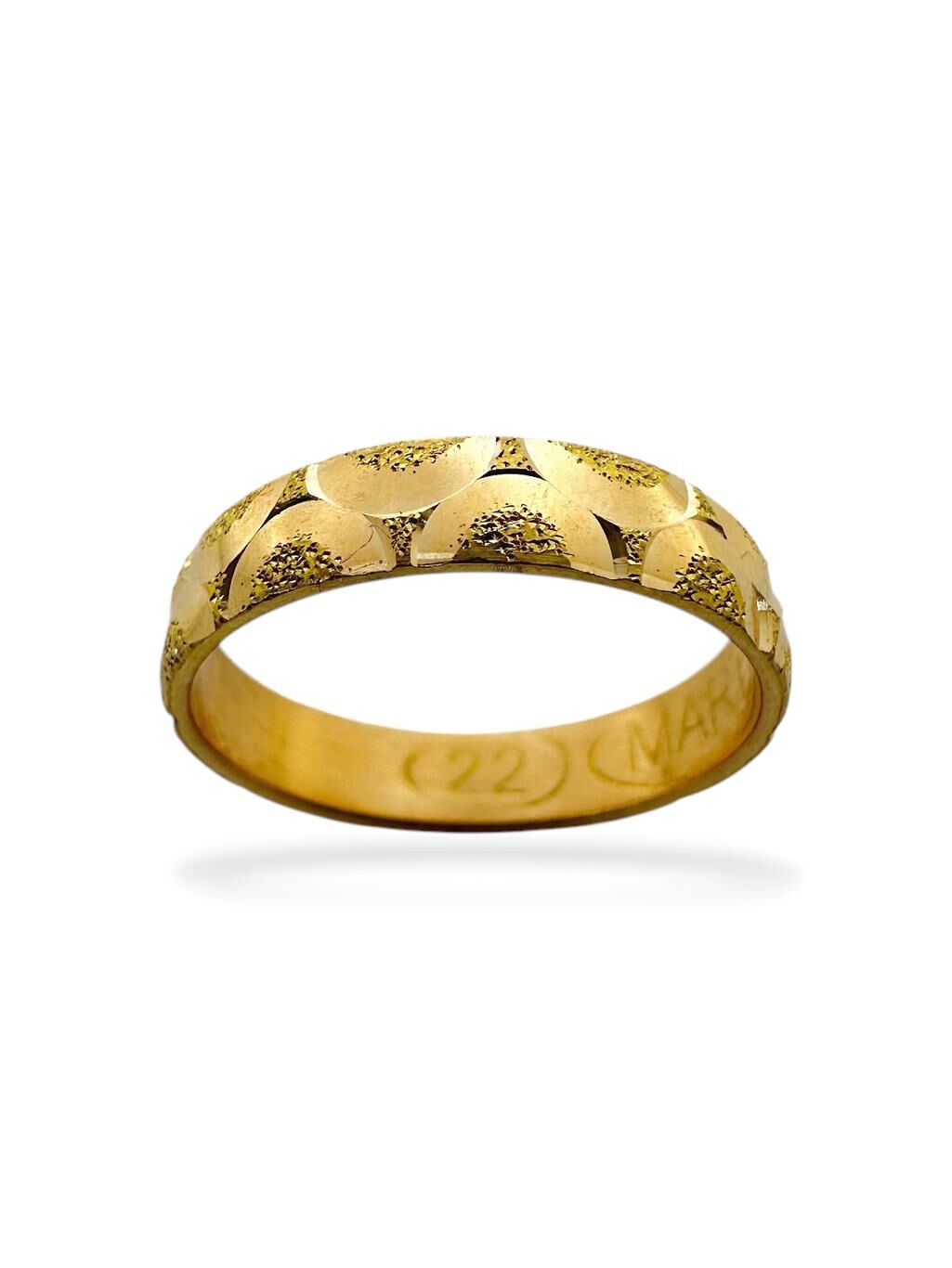 22 Ayar Altın 4 mm Parlak Hilal Çok Şık Alyans Yüzük