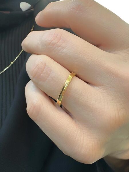 22 Ayar Altın Oluklu Ajda Yüzük Alyans Çok Şık